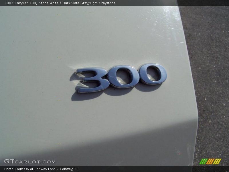 Stone White / Dark Slate Gray/Light Graystone 2007 Chrysler 300