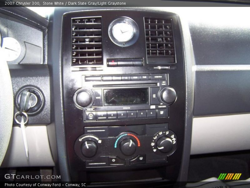 Stone White / Dark Slate Gray/Light Graystone 2007 Chrysler 300