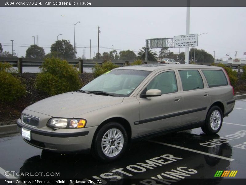 Ash Gold Metallic / Taupe 2004 Volvo V70 2.4
