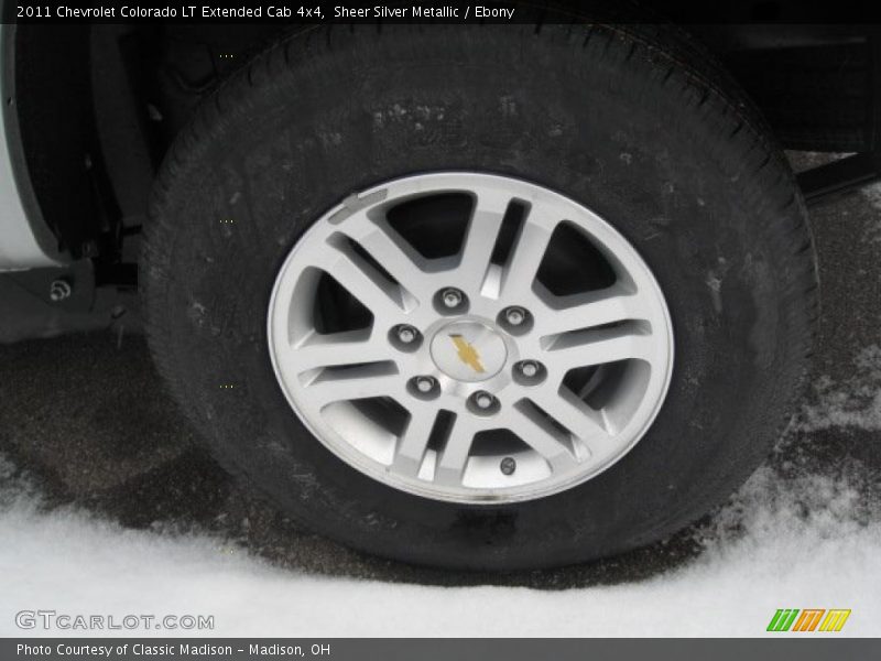 Sheer Silver Metallic / Ebony 2011 Chevrolet Colorado LT Extended Cab 4x4