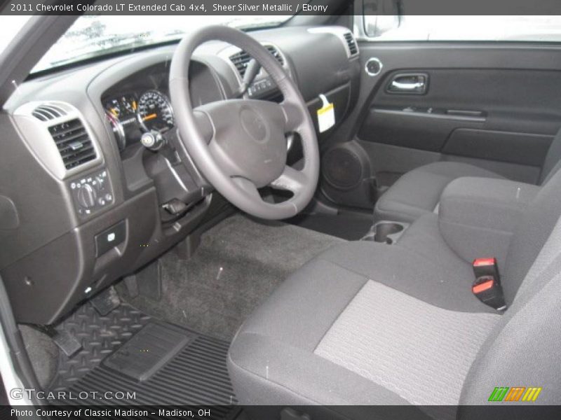 Sheer Silver Metallic / Ebony 2011 Chevrolet Colorado LT Extended Cab 4x4
