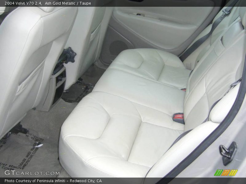 Ash Gold Metallic / Taupe 2004 Volvo V70 2.4