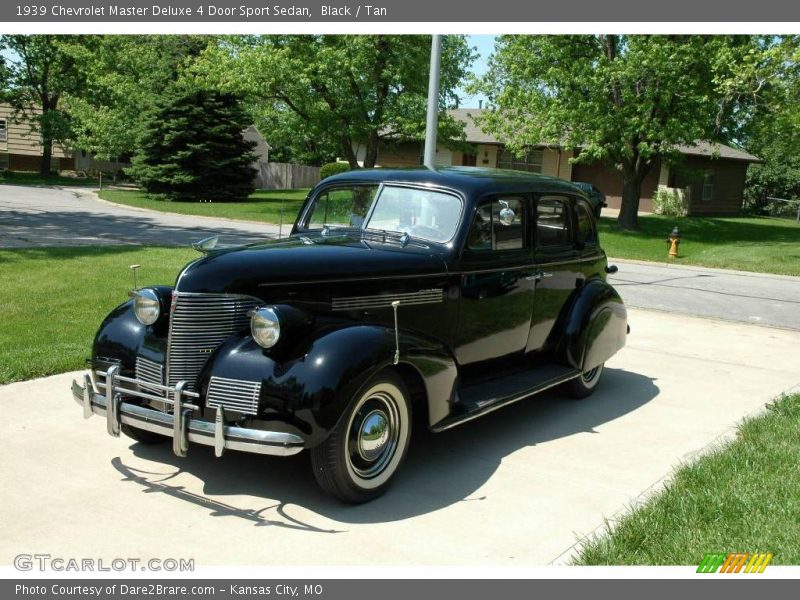 Black / Tan 1939 Chevrolet Master Deluxe 4 Door Sport Sedan