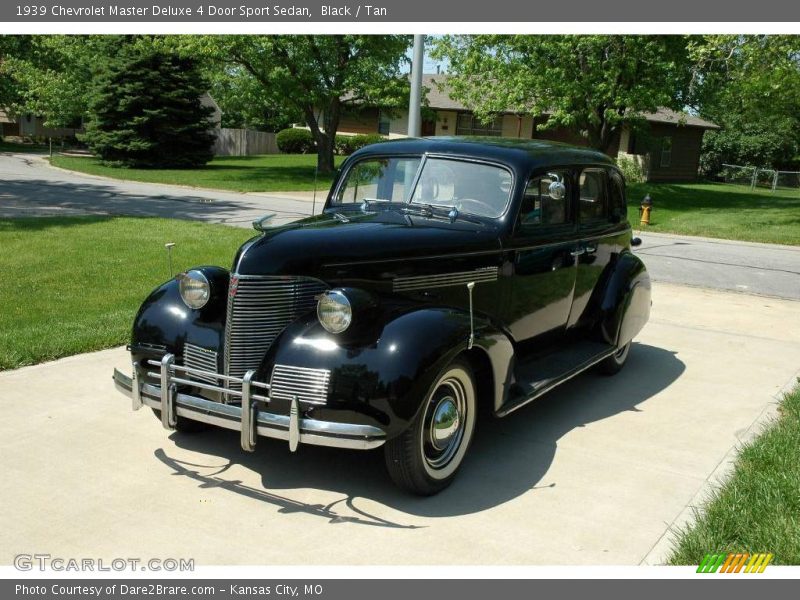 Black / Tan 1939 Chevrolet Master Deluxe 4 Door Sport Sedan