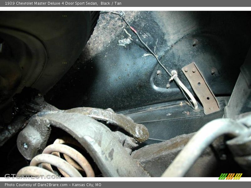 Black / Tan 1939 Chevrolet Master Deluxe 4 Door Sport Sedan