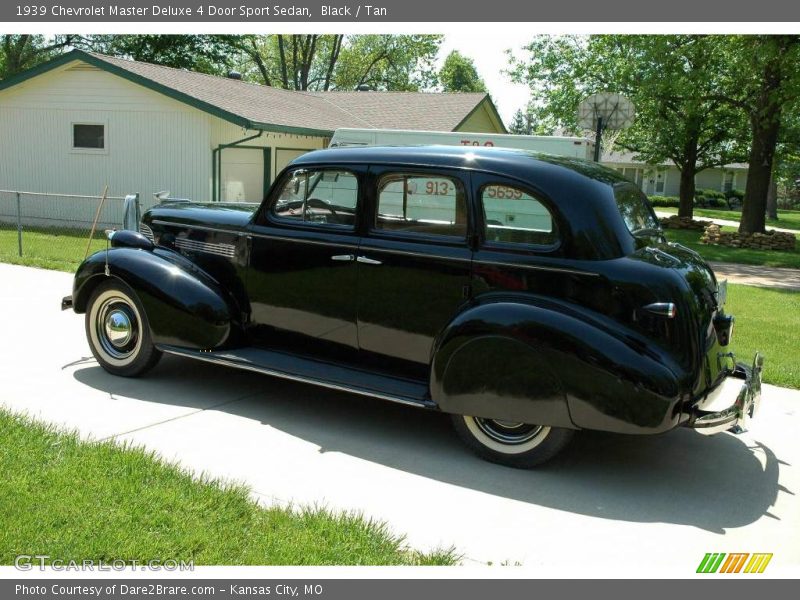 Black / Tan 1939 Chevrolet Master Deluxe 4 Door Sport Sedan