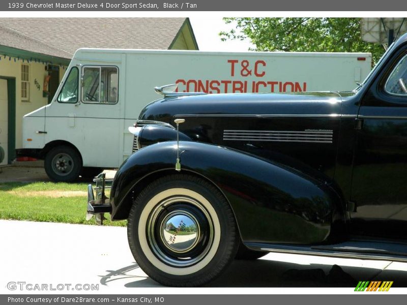 Black / Tan 1939 Chevrolet Master Deluxe 4 Door Sport Sedan