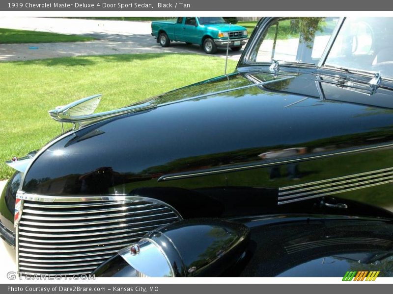Black / Tan 1939 Chevrolet Master Deluxe 4 Door Sport Sedan