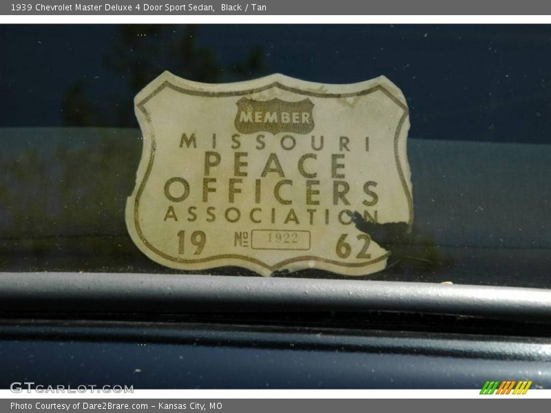 Black / Tan 1939 Chevrolet Master Deluxe 4 Door Sport Sedan