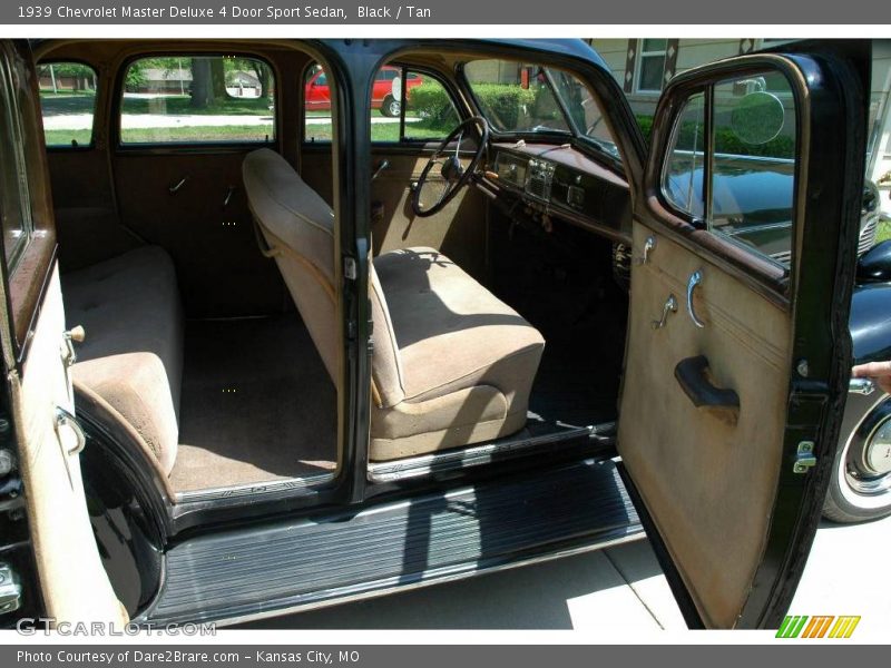 Black / Tan 1939 Chevrolet Master Deluxe 4 Door Sport Sedan