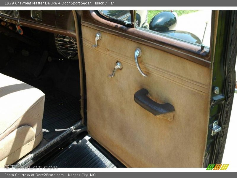 Black / Tan 1939 Chevrolet Master Deluxe 4 Door Sport Sedan