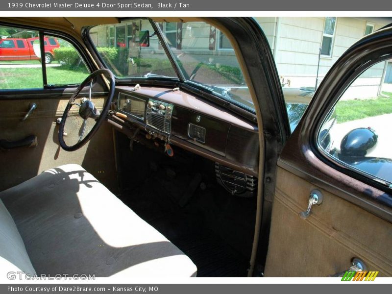 Black / Tan 1939 Chevrolet Master Deluxe 4 Door Sport Sedan