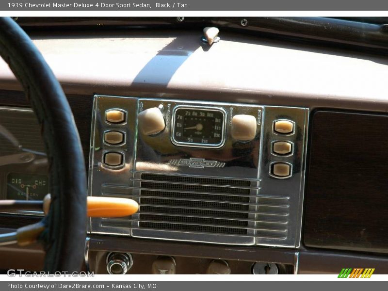 Black / Tan 1939 Chevrolet Master Deluxe 4 Door Sport Sedan