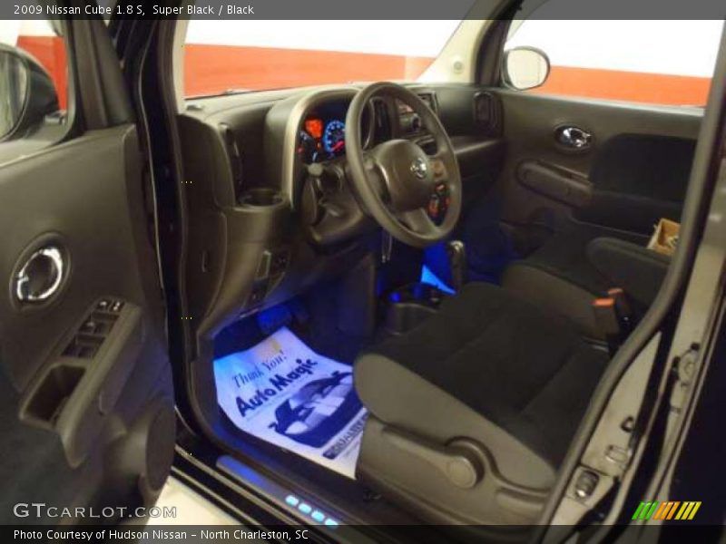 Super Black / Black 2009 Nissan Cube 1.8 S