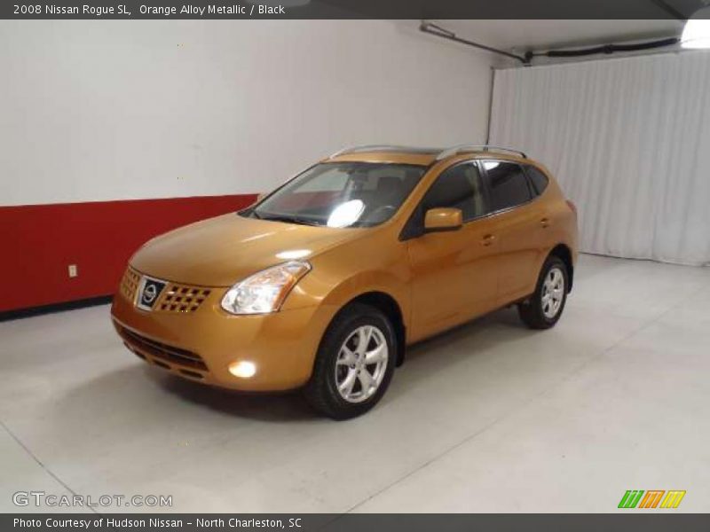 Front 3/4 View of 2008 Rogue SL
