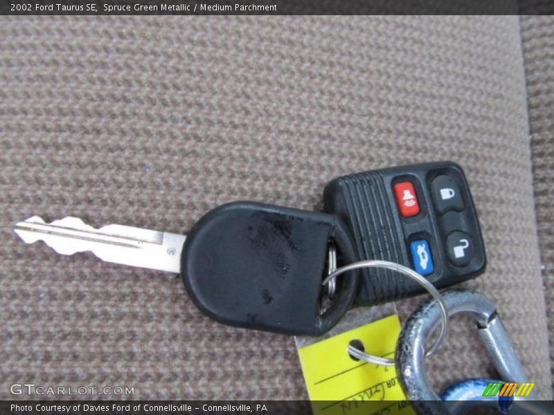 Spruce Green Metallic / Medium Parchment 2002 Ford Taurus SE