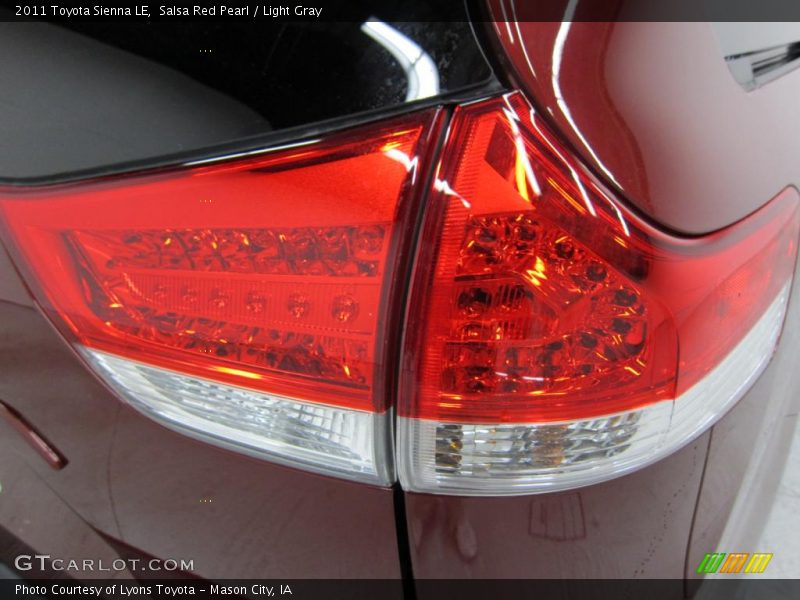 Salsa Red Pearl / Light Gray 2011 Toyota Sienna LE