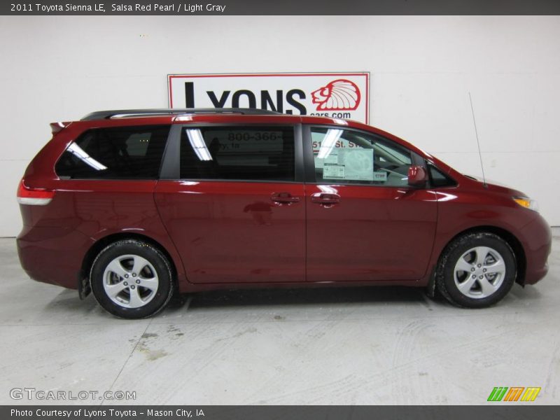 Salsa Red Pearl / Light Gray 2011 Toyota Sienna LE