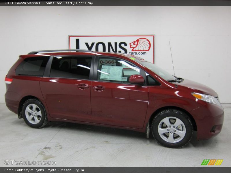 Salsa Red Pearl / Light Gray 2011 Toyota Sienna LE
