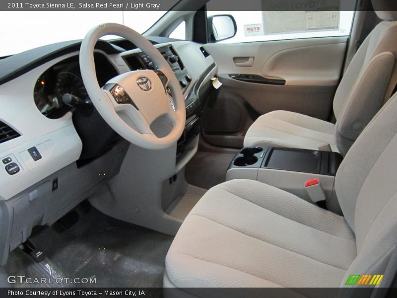 Salsa Red Pearl / Light Gray 2011 Toyota Sienna LE