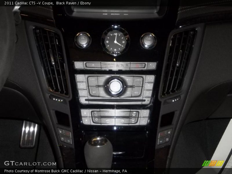 Controls of 2011 CTS -V Coupe