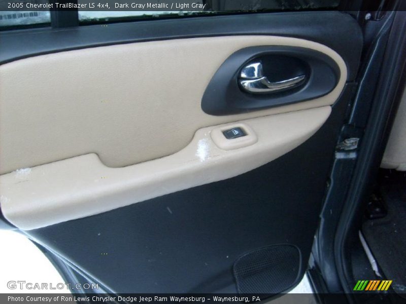 Dark Gray Metallic / Light Gray 2005 Chevrolet TrailBlazer LS 4x4