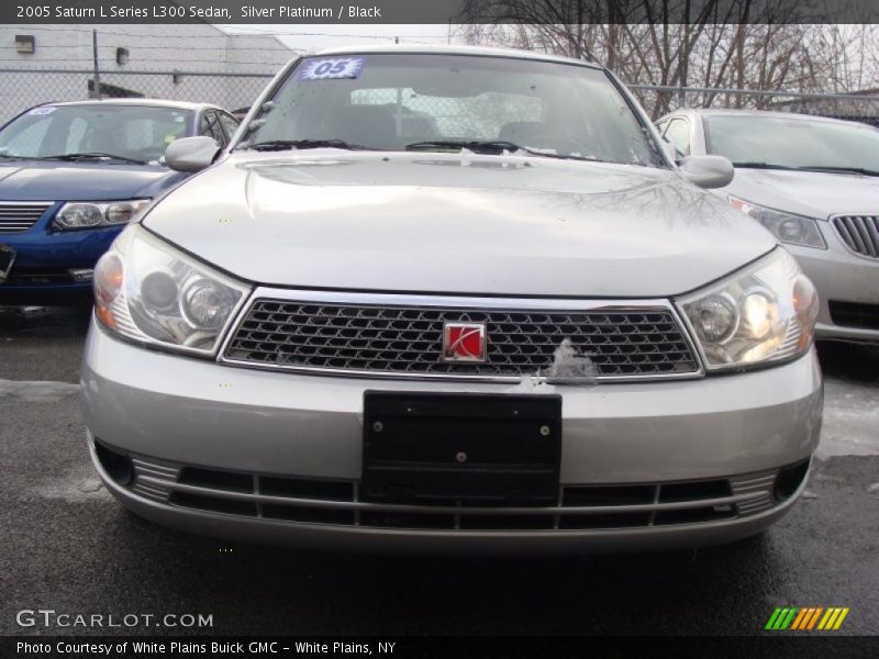 Silver Platinum / Black 2005 Saturn L Series L300 Sedan