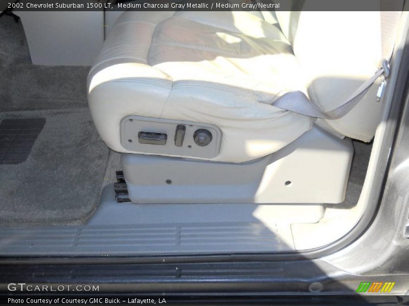 Medium Charcoal Gray Metallic / Medium Gray/Neutral 2002 Chevrolet Suburban 1500 LT