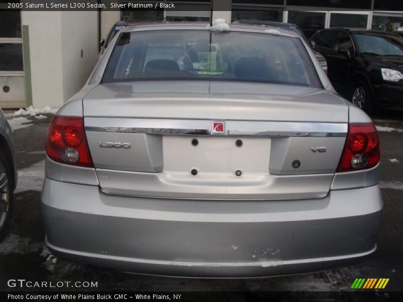 Silver Platinum / Black 2005 Saturn L Series L300 Sedan