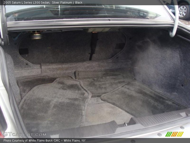 Silver Platinum / Black 2005 Saturn L Series L300 Sedan