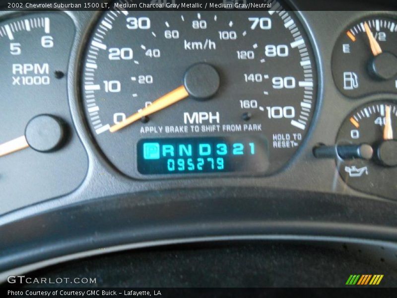 Medium Charcoal Gray Metallic / Medium Gray/Neutral 2002 Chevrolet Suburban 1500 LT