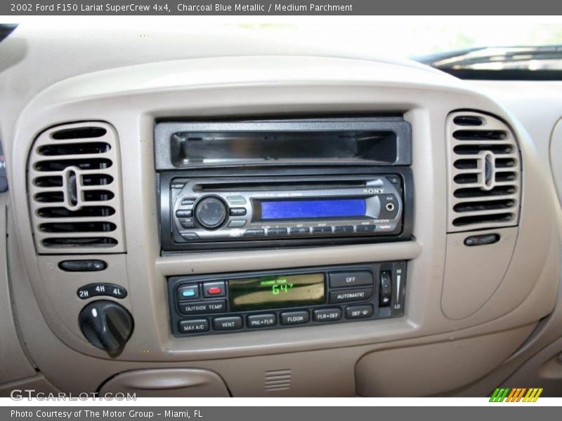 Charcoal Blue Metallic / Medium Parchment 2002 Ford F150 Lariat SuperCrew 4x4
