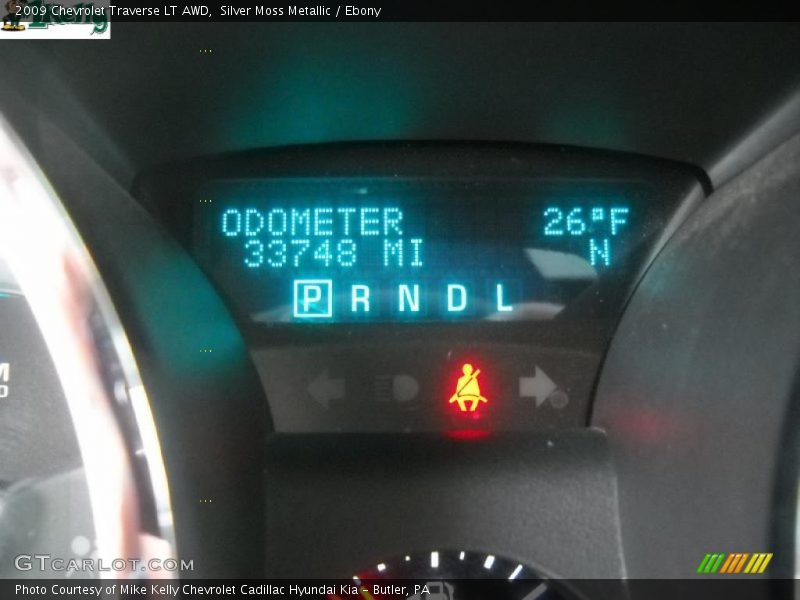 Silver Moss Metallic / Ebony 2009 Chevrolet Traverse LT AWD