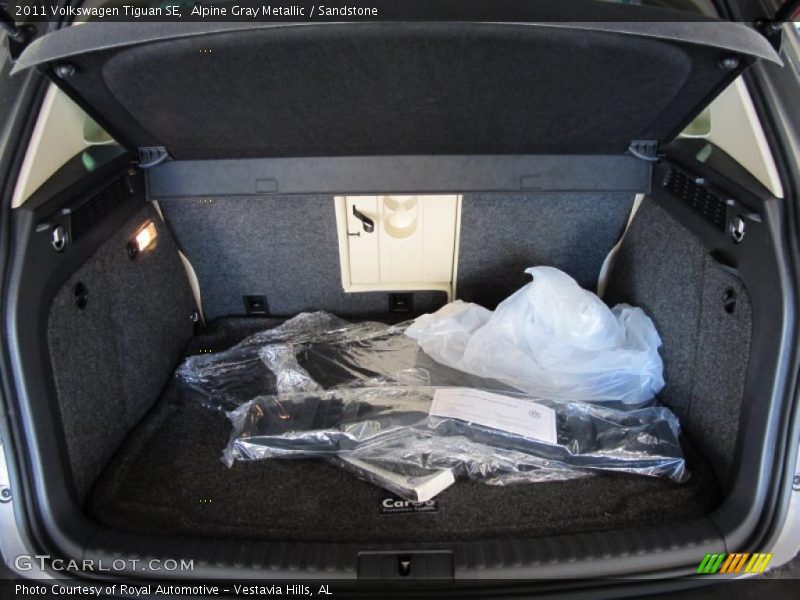 Alpine Gray Metallic / Sandstone 2011 Volkswagen Tiguan SE