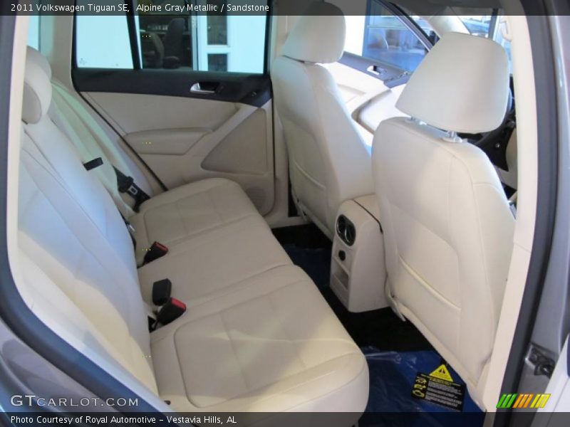 Alpine Gray Metallic / Sandstone 2011 Volkswagen Tiguan SE