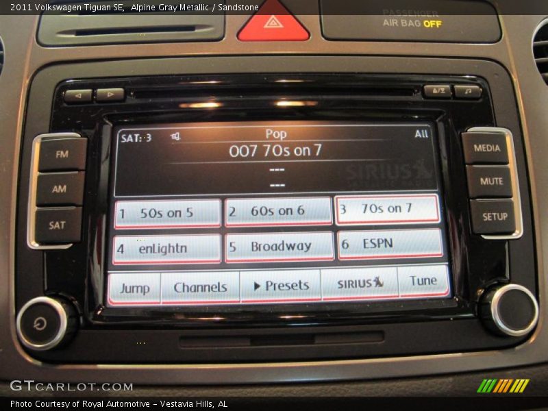 Alpine Gray Metallic / Sandstone 2011 Volkswagen Tiguan SE