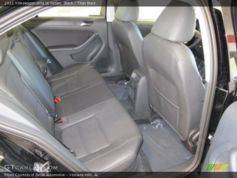 Black / Titan Black 2011 Volkswagen Jetta SE Sedan