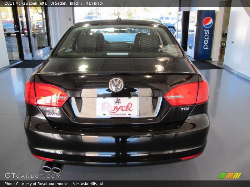 Black / Titan Black 2011 Volkswagen Jetta TDI Sedan