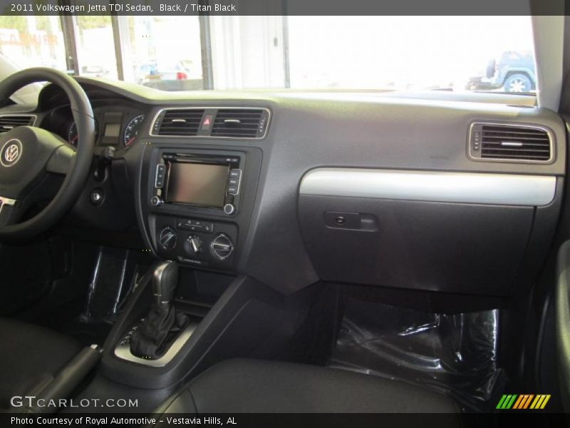 Black / Titan Black 2011 Volkswagen Jetta TDI Sedan