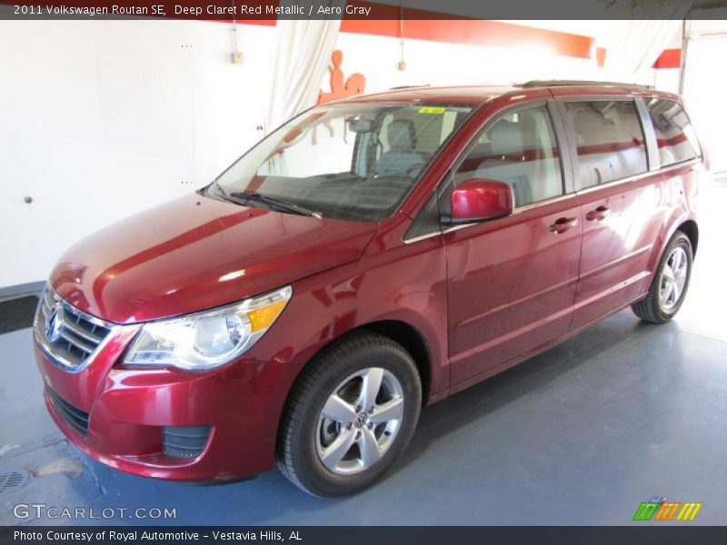 Deep Claret Red Metallic / Aero Gray 2011 Volkswagen Routan SE