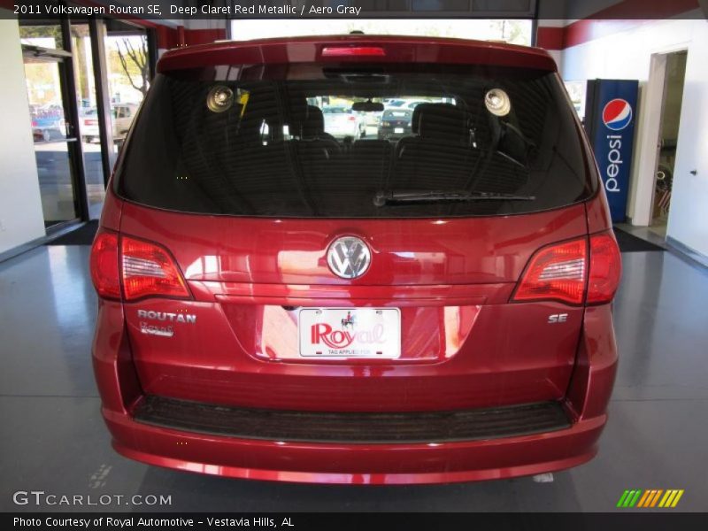 Deep Claret Red Metallic / Aero Gray 2011 Volkswagen Routan SE