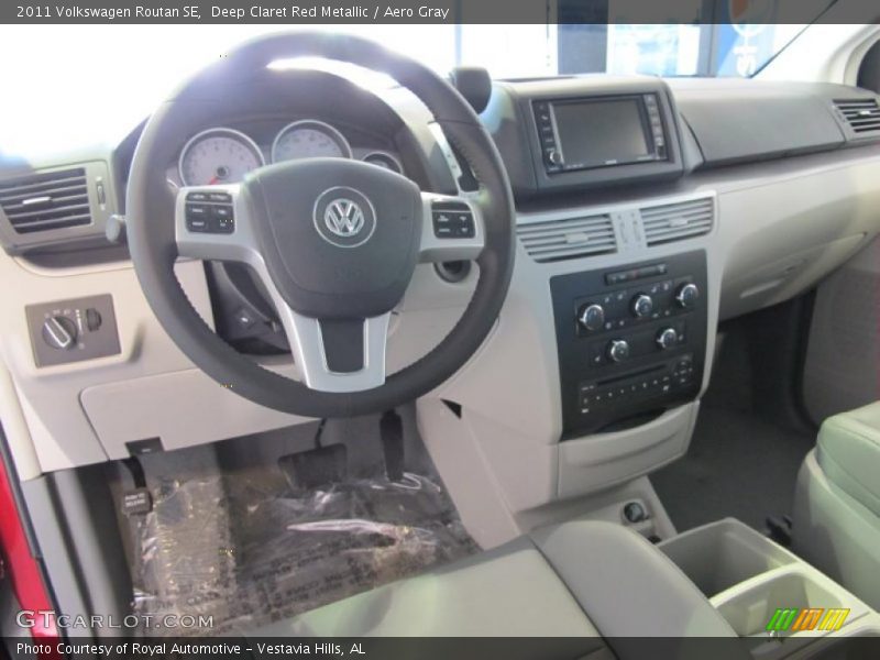 Deep Claret Red Metallic / Aero Gray 2011 Volkswagen Routan SE