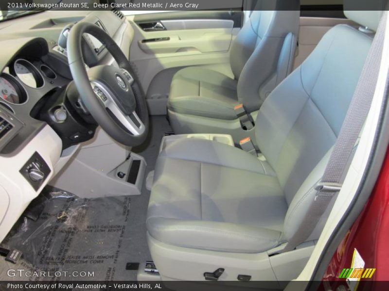  2011 Routan SE Aero Gray Interior