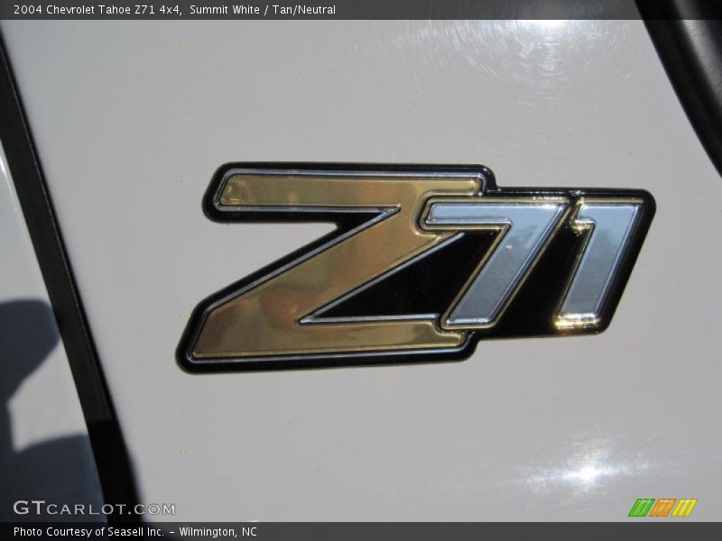 Summit White / Tan/Neutral 2004 Chevrolet Tahoe Z71 4x4