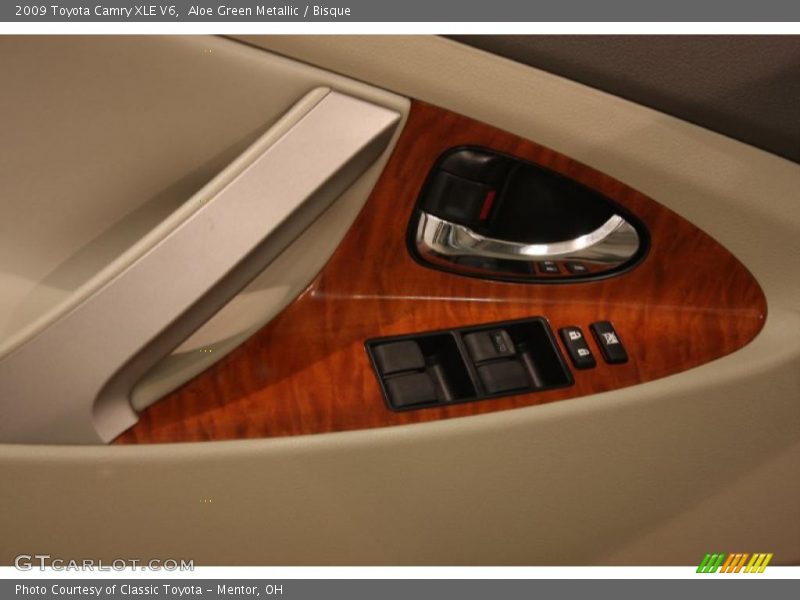 Aloe Green Metallic / Bisque 2009 Toyota Camry XLE V6