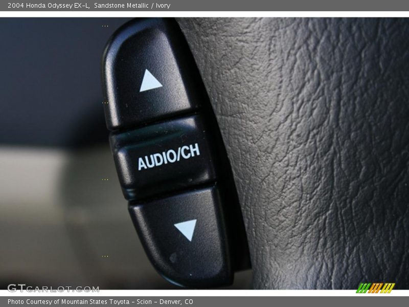 Sandstone Metallic / Ivory 2004 Honda Odyssey EX-L