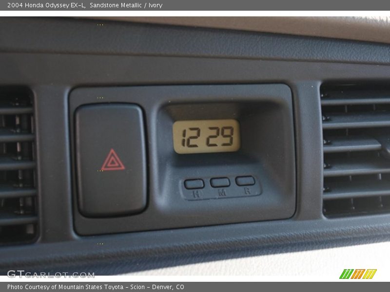 Sandstone Metallic / Ivory 2004 Honda Odyssey EX-L