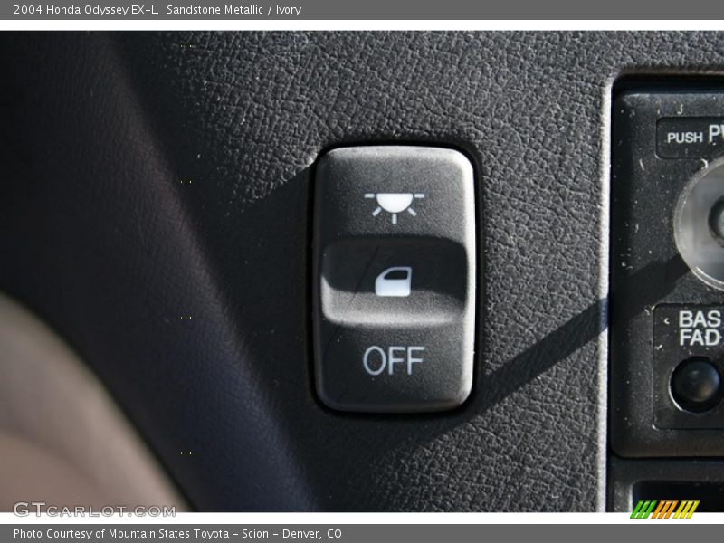 Sandstone Metallic / Ivory 2004 Honda Odyssey EX-L