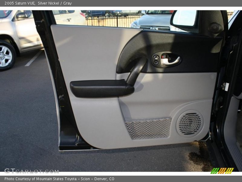Silver Nickel / Gray 2005 Saturn VUE
