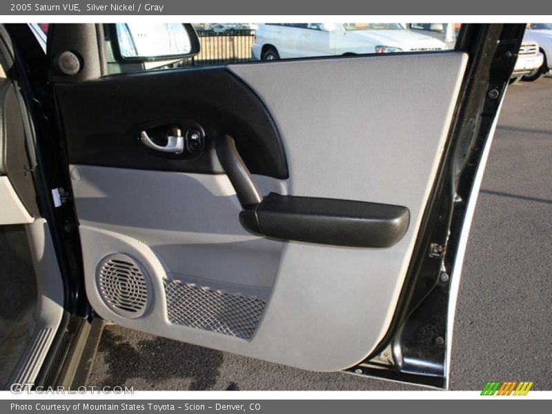Silver Nickel / Gray 2005 Saturn VUE
